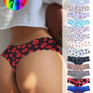 A Random Set of 7 Printed Women'S Seamless Underwear, Featuring Soft And Comfortable Large-Sized Panties Made from, Adorned with Cute Butterfly, Heart, And Red Lip Patterns.